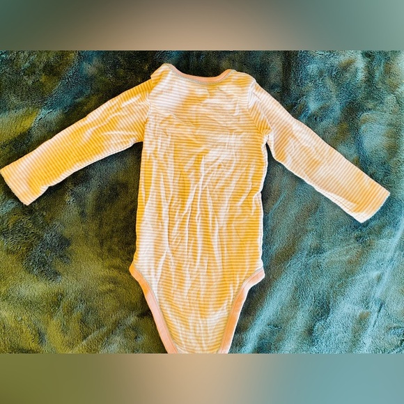 Mini Boden, bundle of two long sleeve bodysuits size 2-3T super cute bunny - Picture 6 of 10